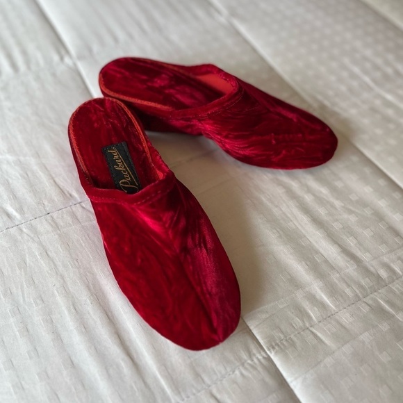Vintage Red Velvet Velour Packard Wedge Slippers Size 5 - Picture 4 of 16